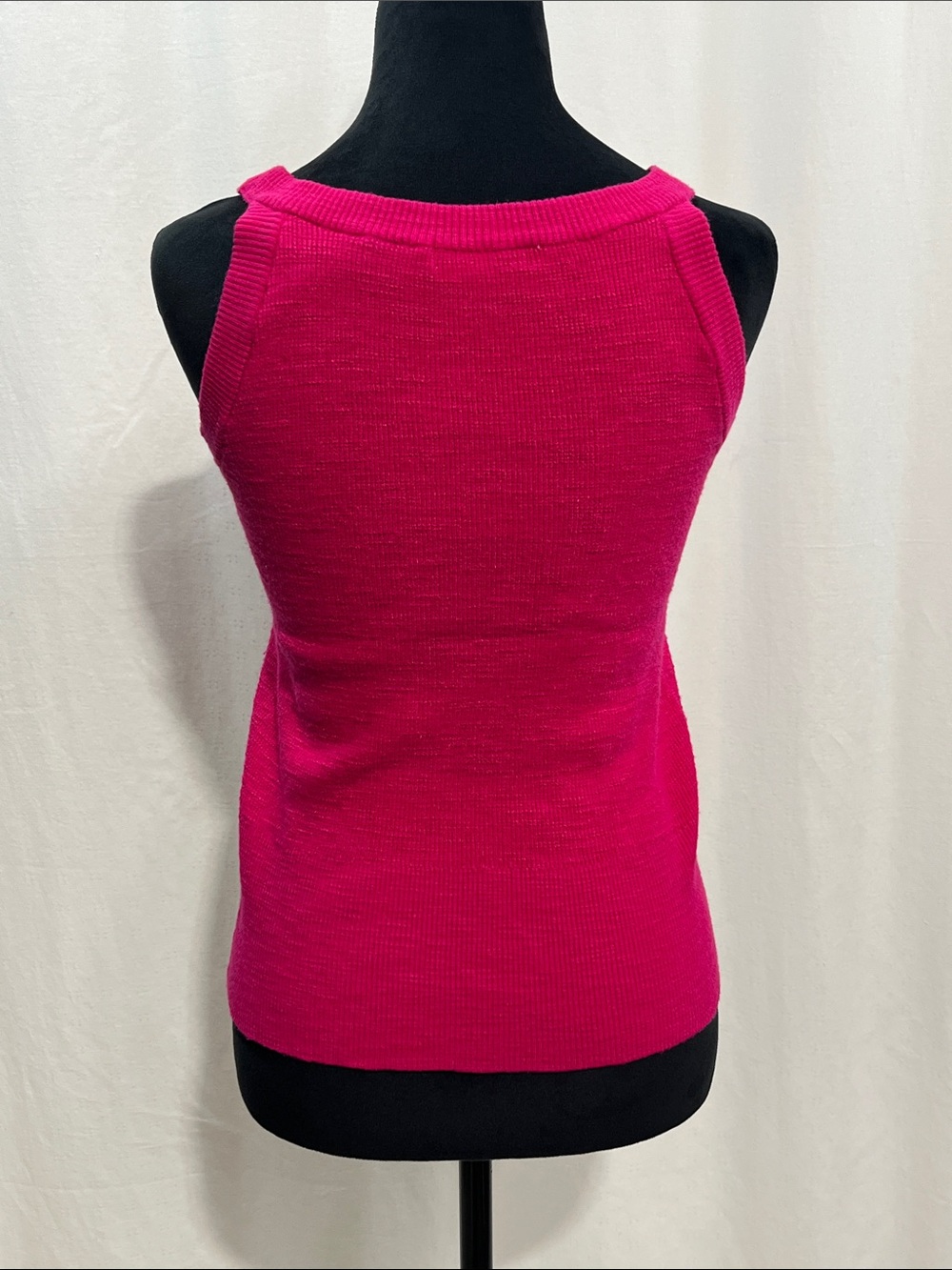 Women's Bright Pink Knit Tank Top casual  beach pool park walk sports 1444 - Picture 2 of 3